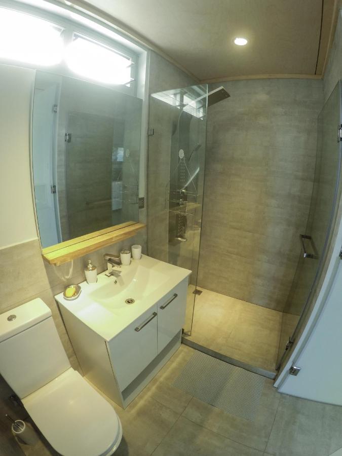 Aore Breeze Люганвіль Екстер'єр фото
